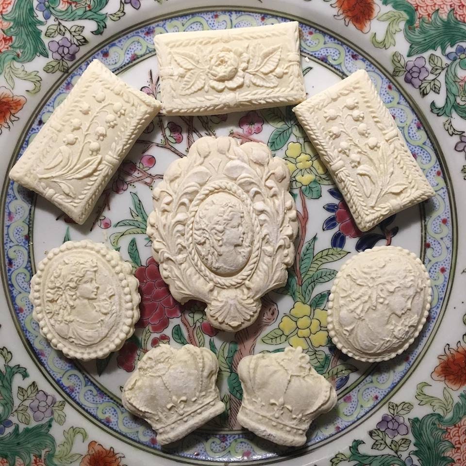 Cameo and Crown Soft Springerle Victorian cookies Bridal Wedding Shower Favors 1 Dozen