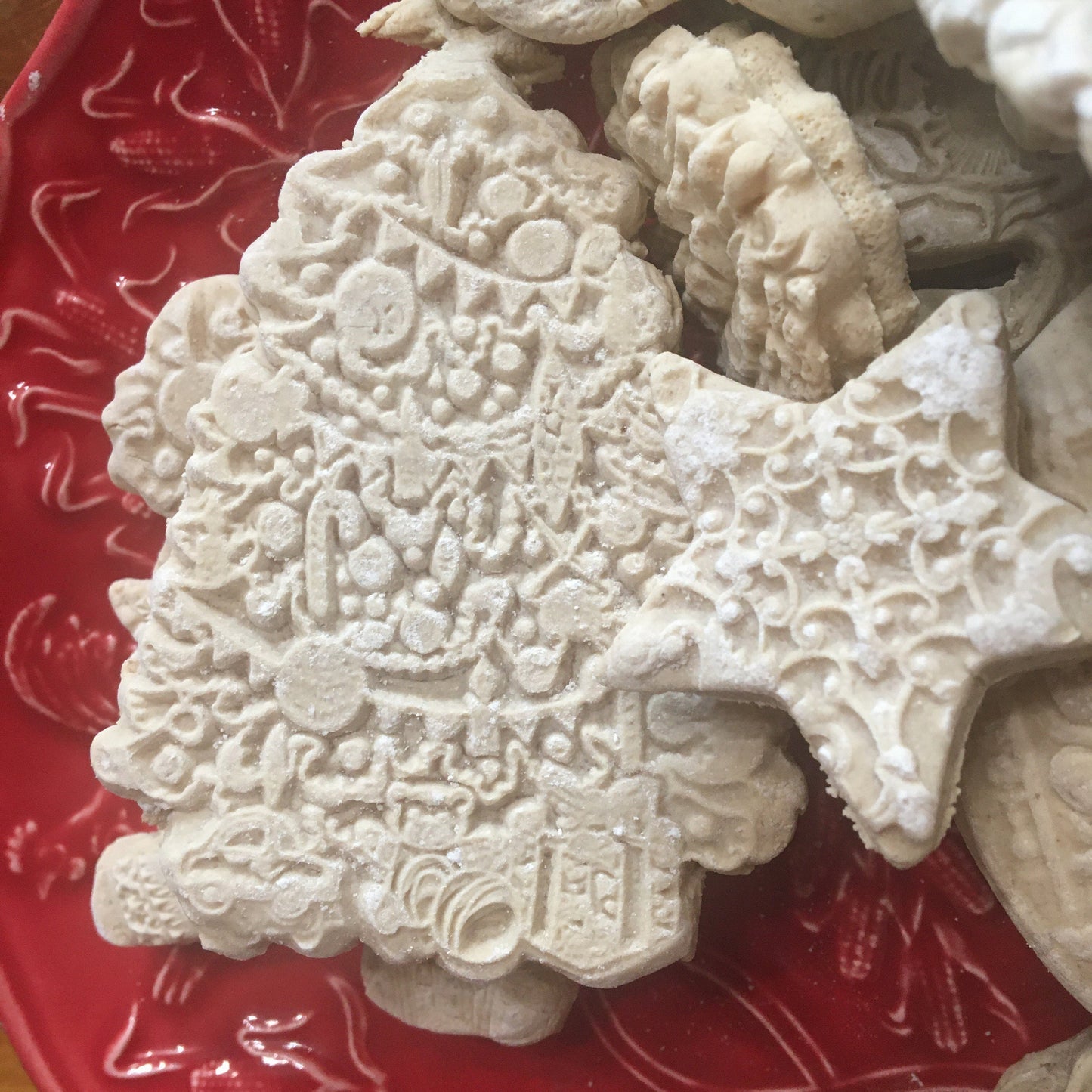 24 Vintage Christmas Tea Cake Cookies Anise Victorian Egg Nog Springerle and Gingerbread, Speculaas, Speculoos German