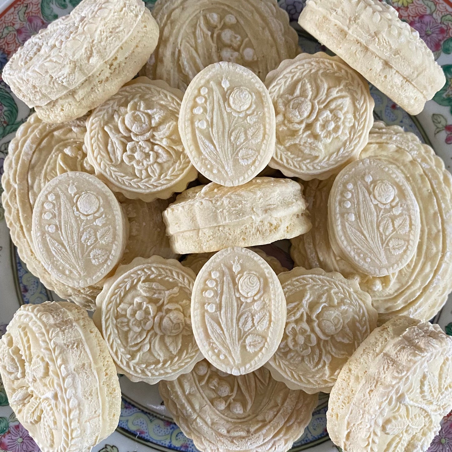 Father’s Day 1 Dozen Traditional Anise or Assorted flavor Soft German Springerle Cookies Southern Tea Cake Favors Springli Springerli
