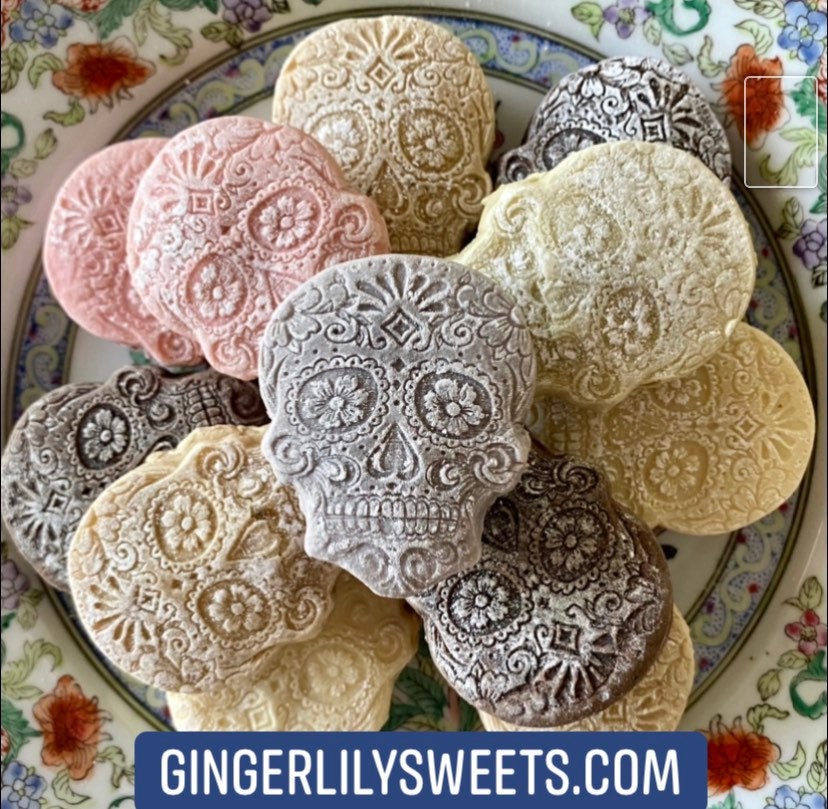 Sugar Skull Tea Cakes, Teacake Cookies all Souls dios de la muerte day of the dead