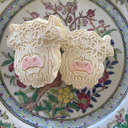 1 Dozen 3” Teacakes Highland Cow “Coo”kies Scottish